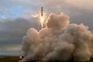 Rocket-Lab-Lift-off-Mahia-Peninsula-Nouvelle-Zelande