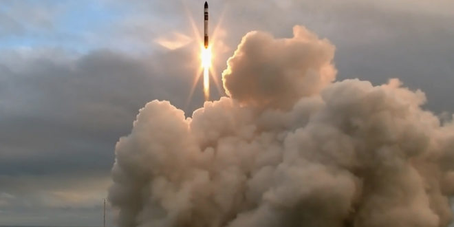 Rocket-Lab-Lift-off-Mahia-Peninsula-Nouvelle-Zelande